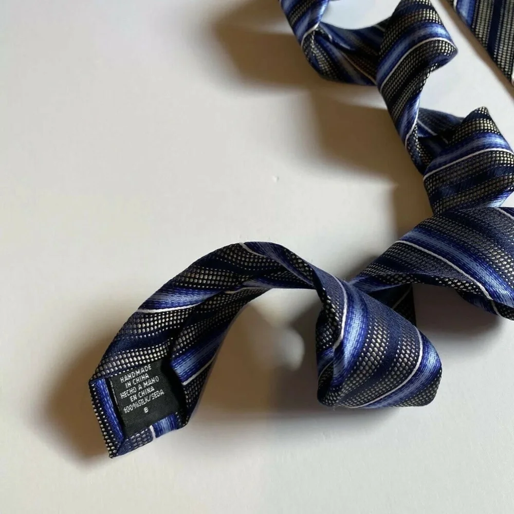Alfani Mens Tie Blue Stripes Elegant 100% Silk Handmade